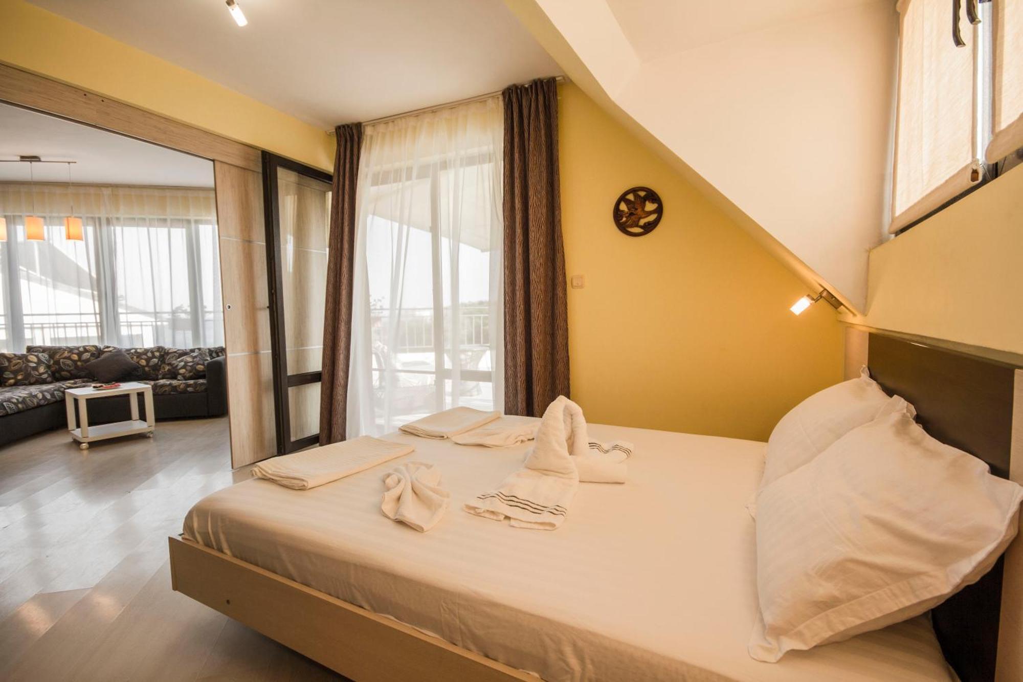 Coral Guest House Obzor Exterior foto