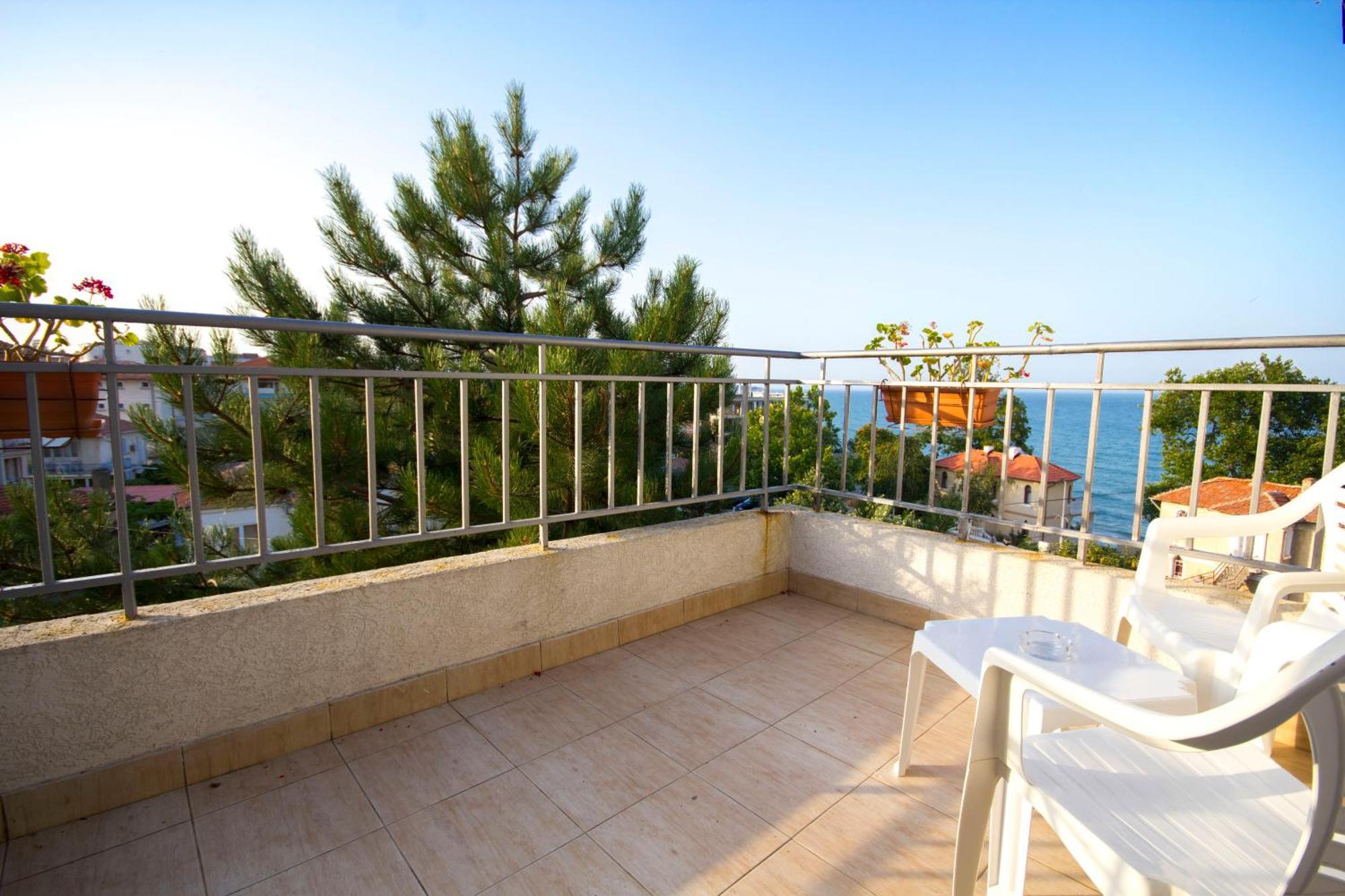 Coral Guest House Obzor Exterior foto